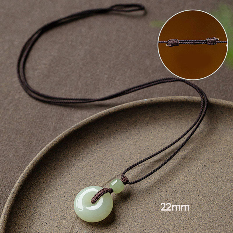 Colgante de collar de prosperidad de suerte con hebilla de paz de jade redondo natural