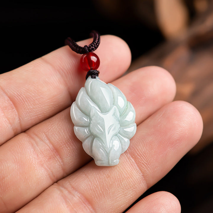Colgante de collar de prosperidad de la suerte de zorro de nueve colas de jade natural con Buddha Stones