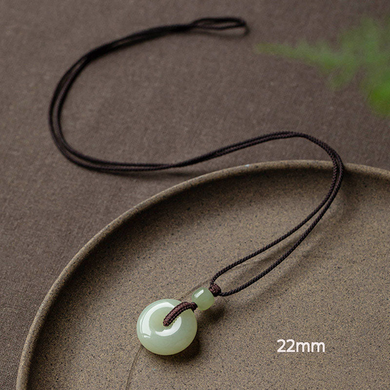 Colgante de collar de prosperidad de suerte con hebilla de paz de jade redondo natural