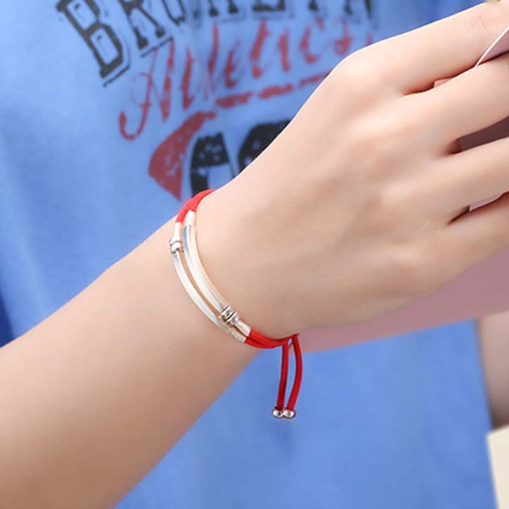 Pulsera trenzada en capas de hilo rojo de plata de ley 925 con Buddha Stones