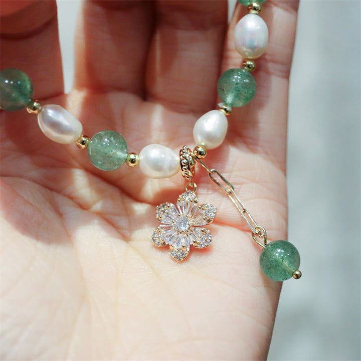 Pulsera de amor con dije de flor de perla de cuarzo fresa verde Natural con Buddha Stones