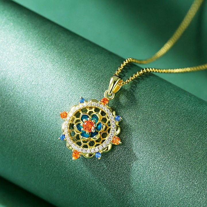 Colgante de collar de nuevo comienzo con Buddha Stones, flor de loto plateada de Ley 925, circonita colorida