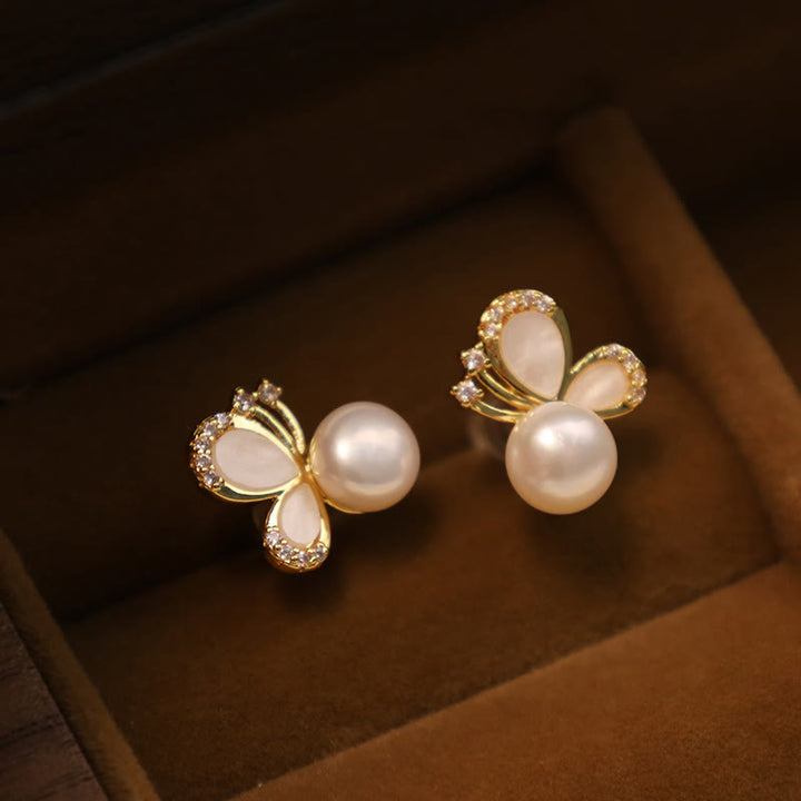 Pendientes de tuerca curativos con Buddha Stones, postes de plata de ley 925, cobre chapado en oro de 18 quilates, perlas naturales, mariposa y circonita