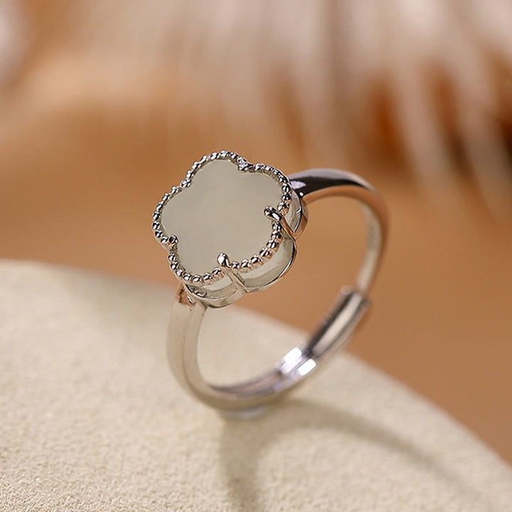 Juego de anillos y collar con colgante de flor de jade hetiano natural chapado en plata de ley 925 con Buddha Stones