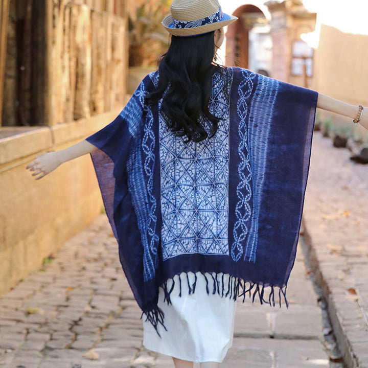 Jersey de viaje con borlas y chal teñido añil con geometría de rayas azules y Buddha Stones , 90x95cm