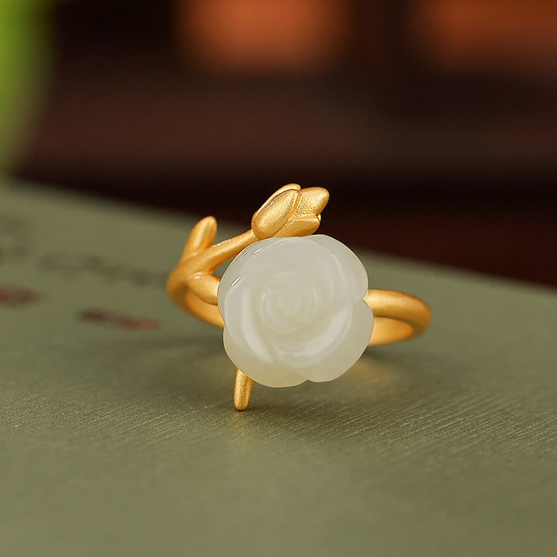 Anillo de felicidad de jade blanco hetiano con flor de rosa dorada chapada en plata de ley 925 con Buddha Stones
