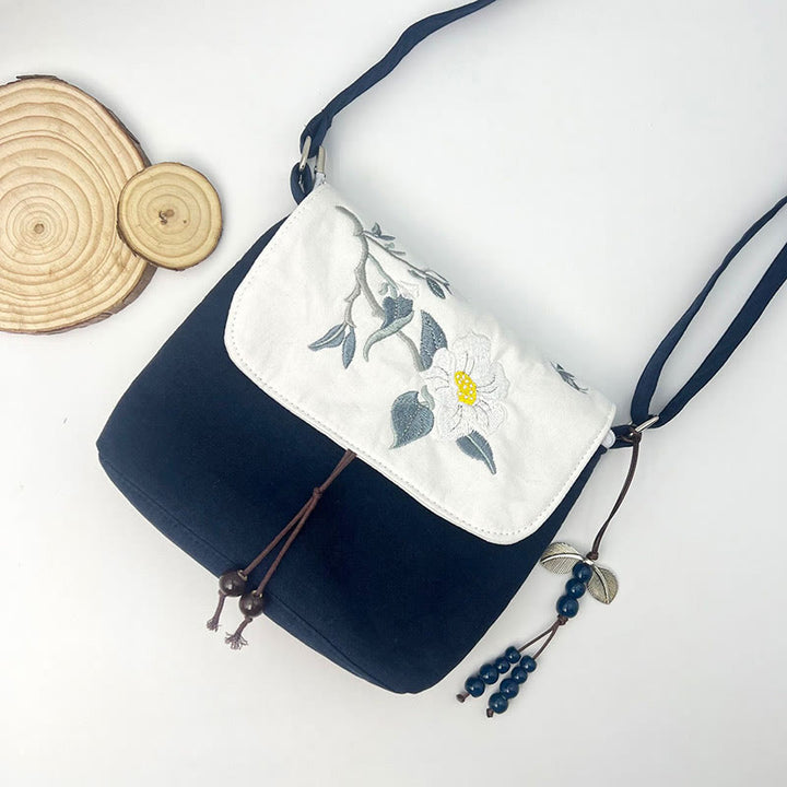 Buddha Stones Camelia bordada Epiphyllum Gardenia Sakura Flores Bolso bandolera Bolso de hombro Bolso para teléfono móvil
