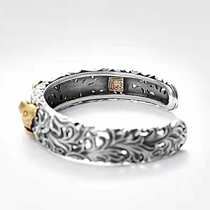 Brazalete de pulsera con diseño de hierba de pez Koi y Buddha Stones