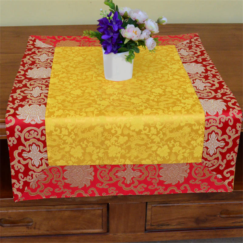 Camino de mesa con brocado de oración, flor de altar, patrón de dragón Vajra, símbolos auspiciosos