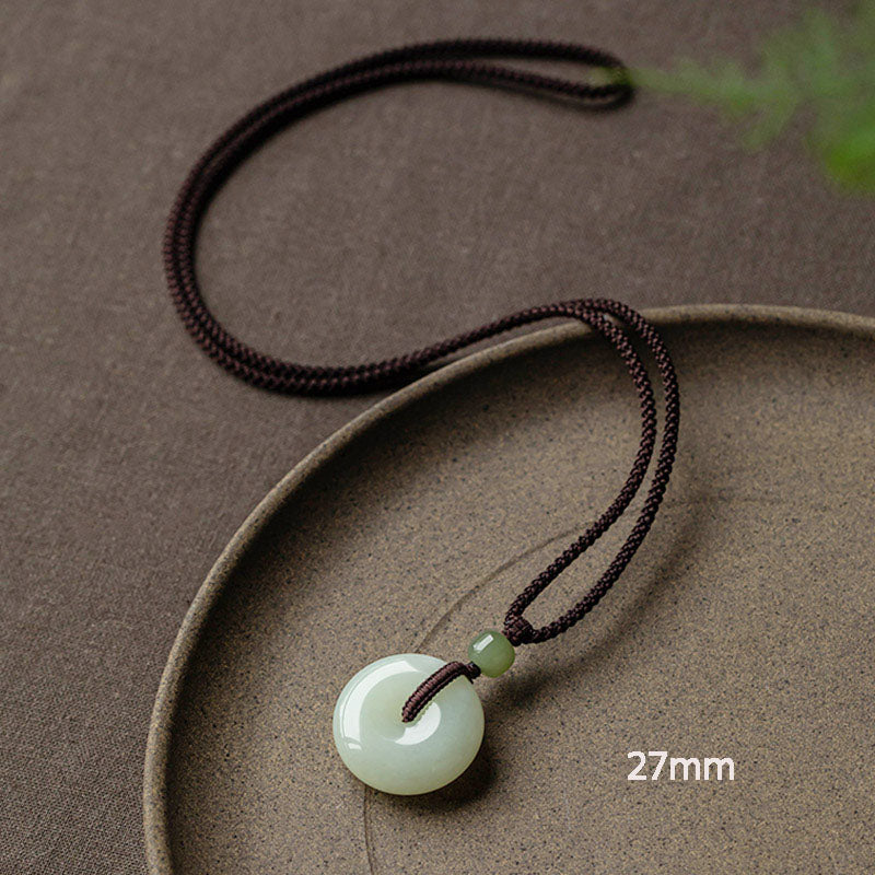 Colgante de collar de prosperidad de suerte con hebilla de paz de jade redondo natural