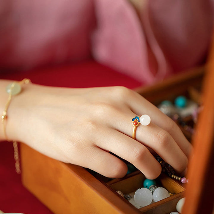 Anillo de suerte con bendición de nube auspiciosa de jade blanco