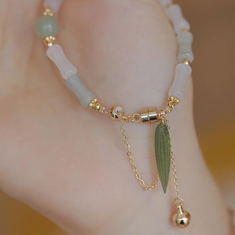 Pulsera de protección de la suerte con hojas de bambú de jade blanco hetiano chapado en oro de 14 Buddha Stones