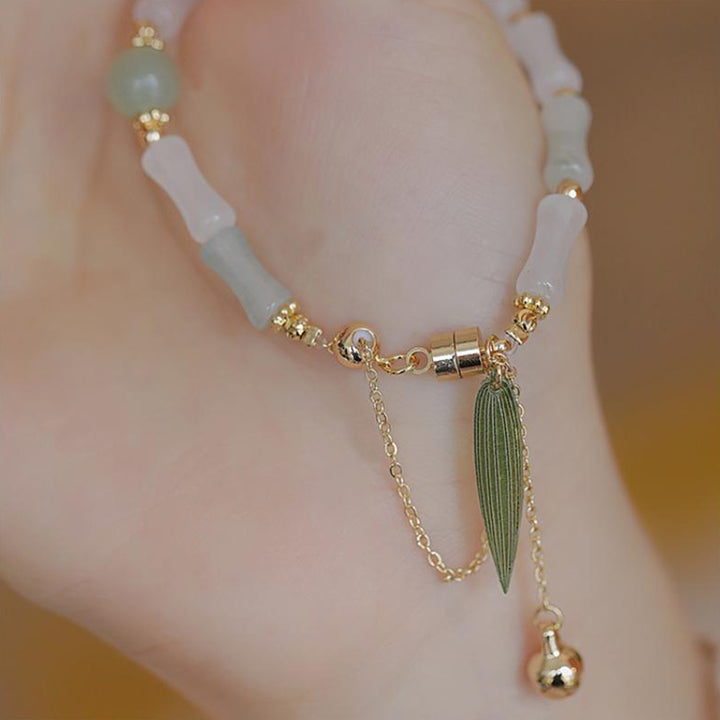 Pulsera de protección de la suerte con hojas de bambú de jade blanco hetiano chapado en oro de 14 Buddha Stones