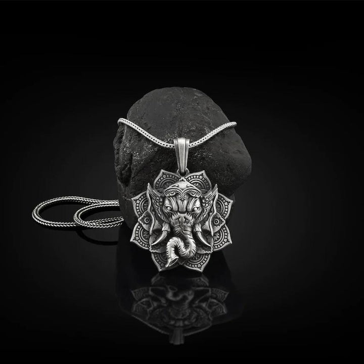 Colgante de collar con amuleto de protección de elefante Ganesh Ganpati de estaño puro con Buddha Stones - Colgante de Ganesh y cadena de quilla - image 1