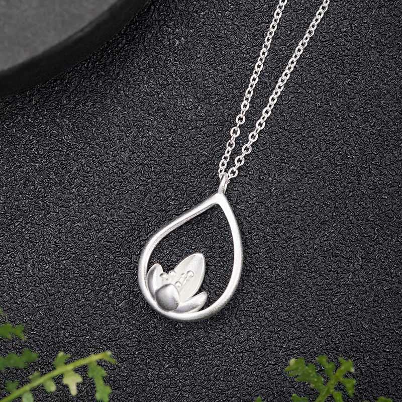 Colgante de collar con iluminación floral de flor de loto de plata de ley 925 con Buddha Stones - image 1