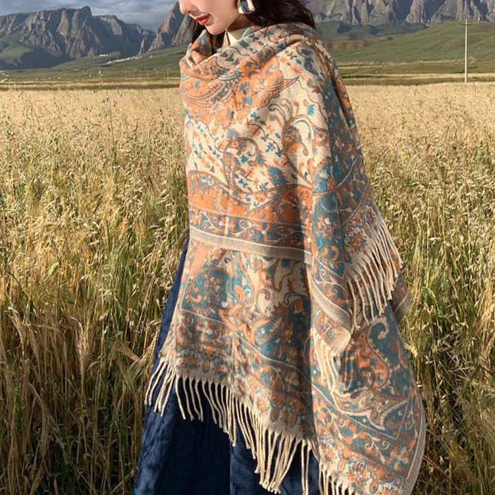 Bufanda de viaje acogedora con borlas y ramas de flores tibetanas de Buddha Stones - image 4