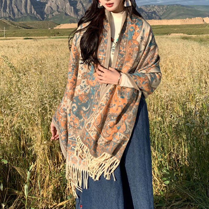 Bufanda de viaje acogedora con borlas y ramas de flores tibetanas de Buddha Stones - image 5