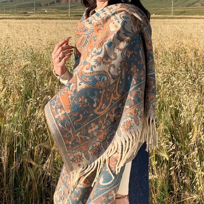 Bufanda de viaje acogedora con borlas y ramas de flores tibetanas de Buddha Stones - image 8