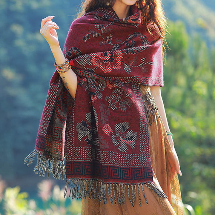 Bufanda de viaje acogedora con diseño de hojas de flores tibetanas de Buddha Stones - Rojo oscuro - image 19
