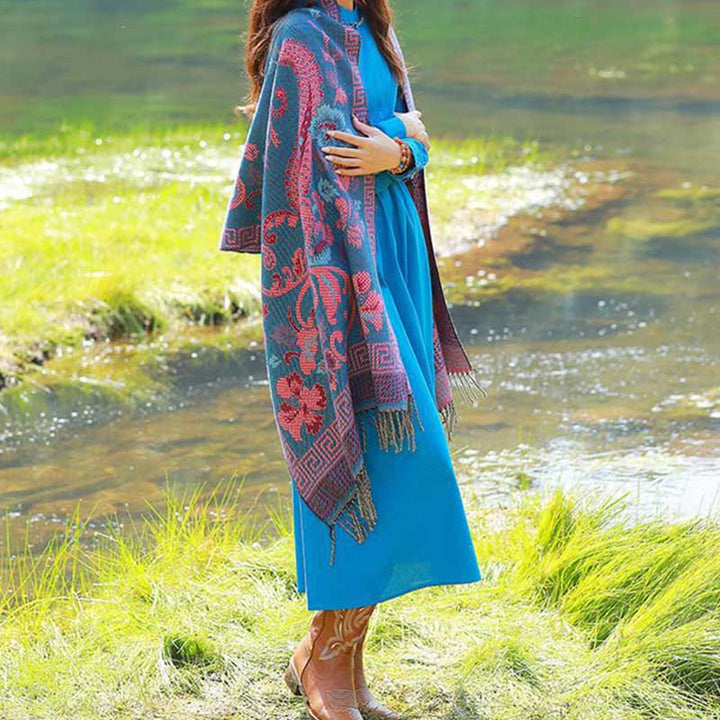 Bufanda de viaje acogedora con diseño de hojas de flores tibetanas de Buddha Stones - image 17