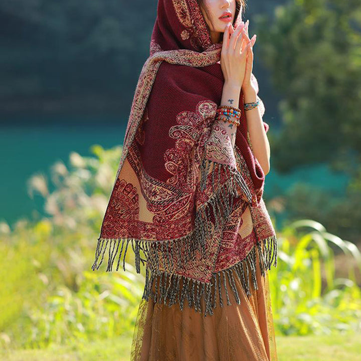 Bufanda de viaje acogedora con diseño de hojas de vid tibetanas de Buddha Stones - image 10