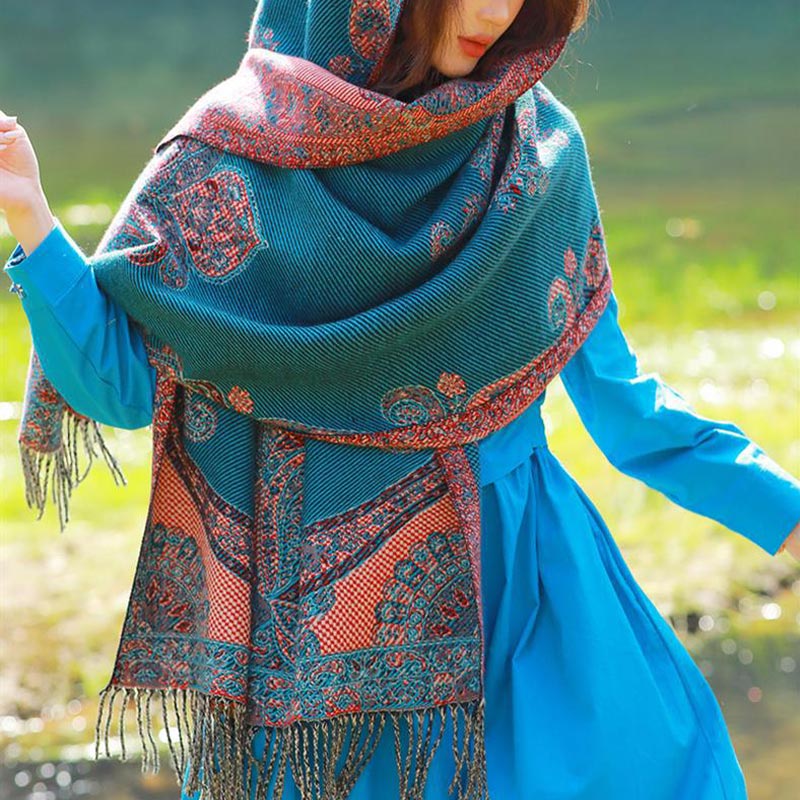 Bufanda de viaje acogedora con diseño de hojas de vid tibetanas de Buddha Stones - image 24