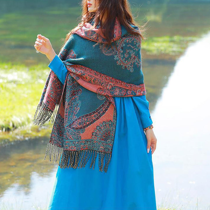 Bufanda de viaje acogedora con diseño de hojas de vid tibetanas de Buddha Stones - image 27