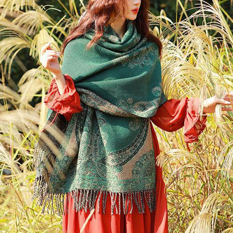 Bufanda de viaje acogedora con diseño de hojas de vid tibetanas de Buddha Stones - image 38