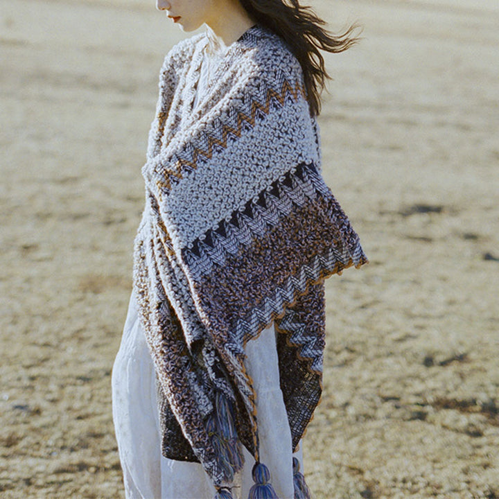 Mantón tibetano de piedras de Buddha Stones, bufanda de viaje acogedora para invierno con borlas de punto a rayas grises y marrones - 140 x 110 cm - image 0