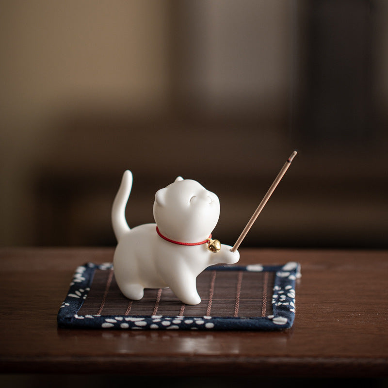 Mini gato de la suerte, Buddha Stones, gatito, té, mascota, cerámica, decoración de escritorio para el hogar con estera de Bambú - Gatito blanco 6,2 cm x 3,2 cm x 5,6 cm - image 0