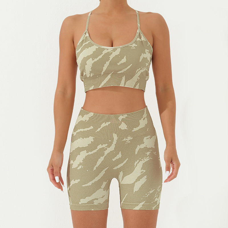 Buddha Stones - Conjunto de 2 piezas con estampado de camuflaje, espalda cruzada, correa cruzada, sujetador, pantalones cortos, polainas, pantalones de fitness y yoga - Verde amarillento - 2 piezas (top y pantalones cortos) - US8-10，UK/AU12-14，EU40-42 (L) - image 6