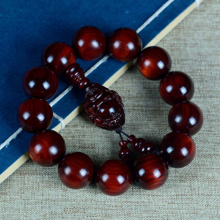 Pulsera de protección del dios de la riqueza de Buda sonriente de sándalo rojo de hoja pequeña con piedras de Buddha Stones