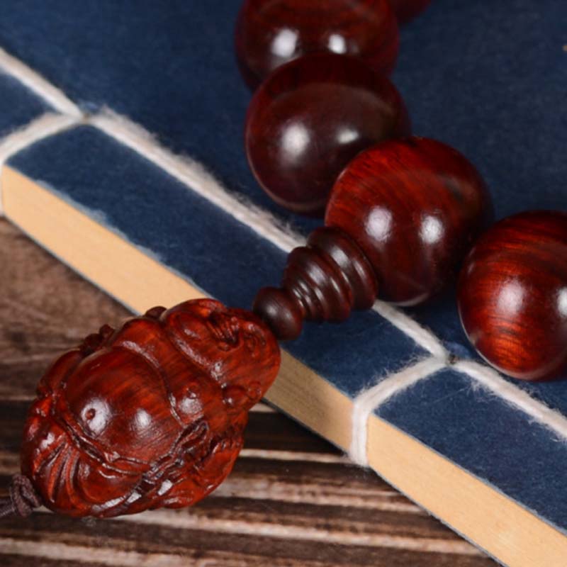 Pulsera de protección del dios de la riqueza de Buda sonriente de sándalo rojo de hoja pequeña con piedras de Buddha Stones