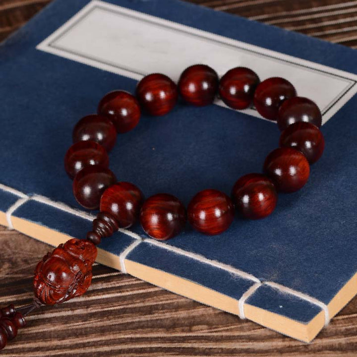 Pulsera de protección del dios de la riqueza de Buda sonriente de sándalo rojo de hoja pequeña con piedras de Buddha Stones