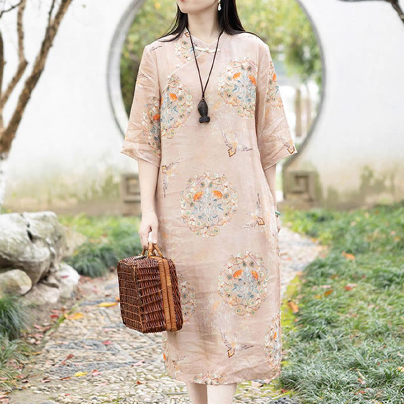 Vestido midi Cheongsam con estampado de pájaros y flores naranjas de Buddha Stones Vestido de media manga de lino y algodón con bolsillos - 2XL(Busto 112 cm/Hombros 42 cm/Largo 114 cm) - image 0