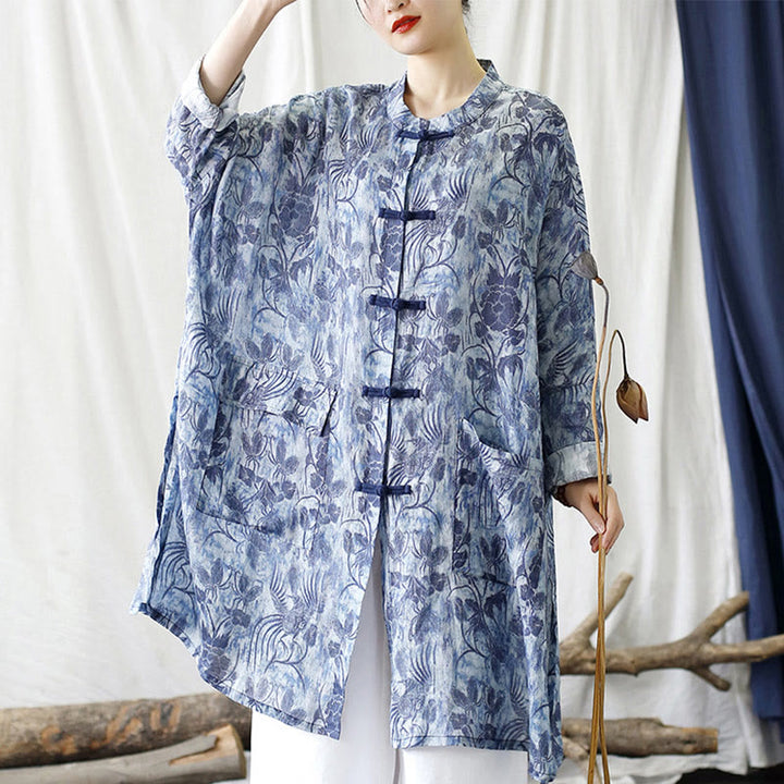 Buddha Stones Flores azules Mariposa Botón de rana Camisa de chaqueta de lino de ramio de manga larga con bolsillos