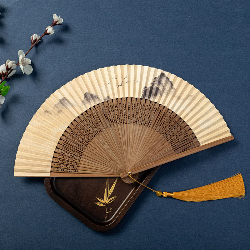 Abanico plegable de bambú de seda de mano con Buddha Stones , libélula de loto, gansos salvajes, flor de ciruelo, 22,5 cm - Gansos salvajes 22,5 cm - Borla de cuentas (color de borla aleatorio) - image 8