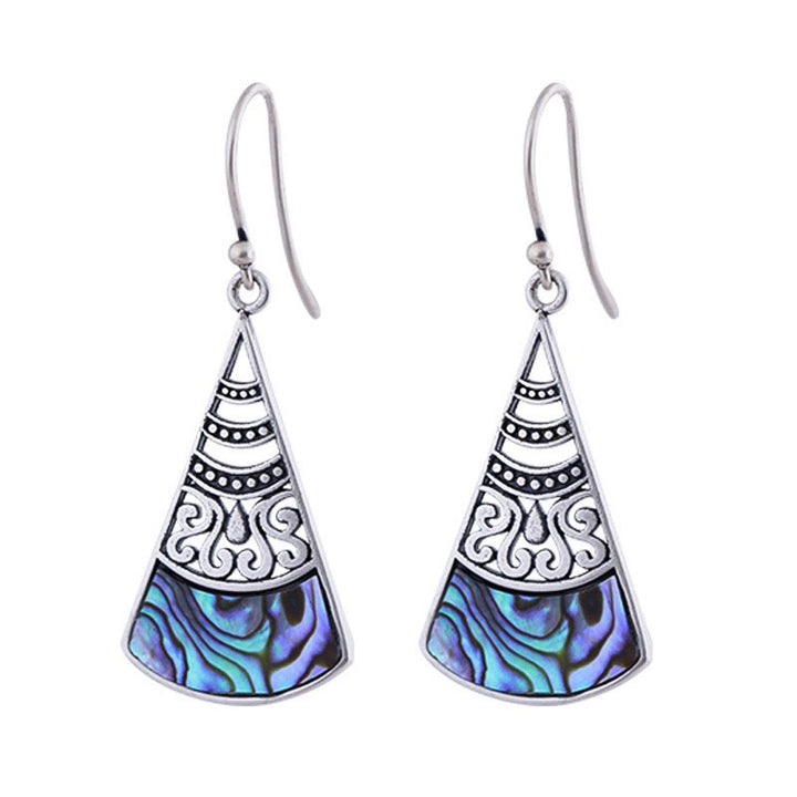 Pendientes colgantes de bendición con diseño hueco de piedra Tridacna de cobre con Buddha Stones - image 5