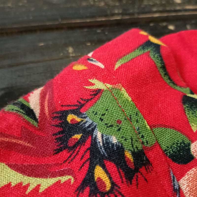 Chaqueta con cordones de lino y algodón con estampado de peonías y flores rojas del noreste de estilo étnico con Buddha Stones