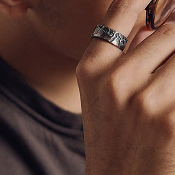 Anillo de bendición hecho a mano con diseño de esqueleto de plata de ley 999 con Buddha Stones