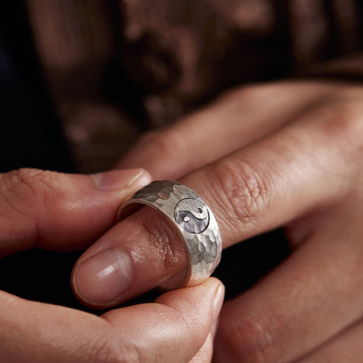 Anillo ajustable de armonía con símbolo de Yin Yang Bagua de plata de ley 999 hecho a mano con Buddha Stones