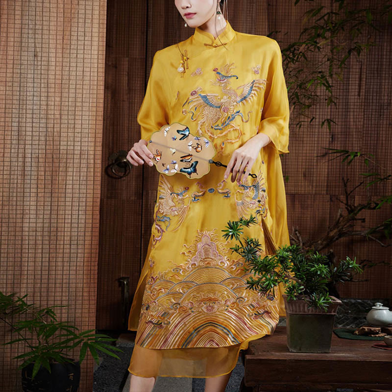 Vestido de organza de seda de morera 100% con Buddha Stones , vestido Cheongsam Qipao de Fénix amarillo bordado