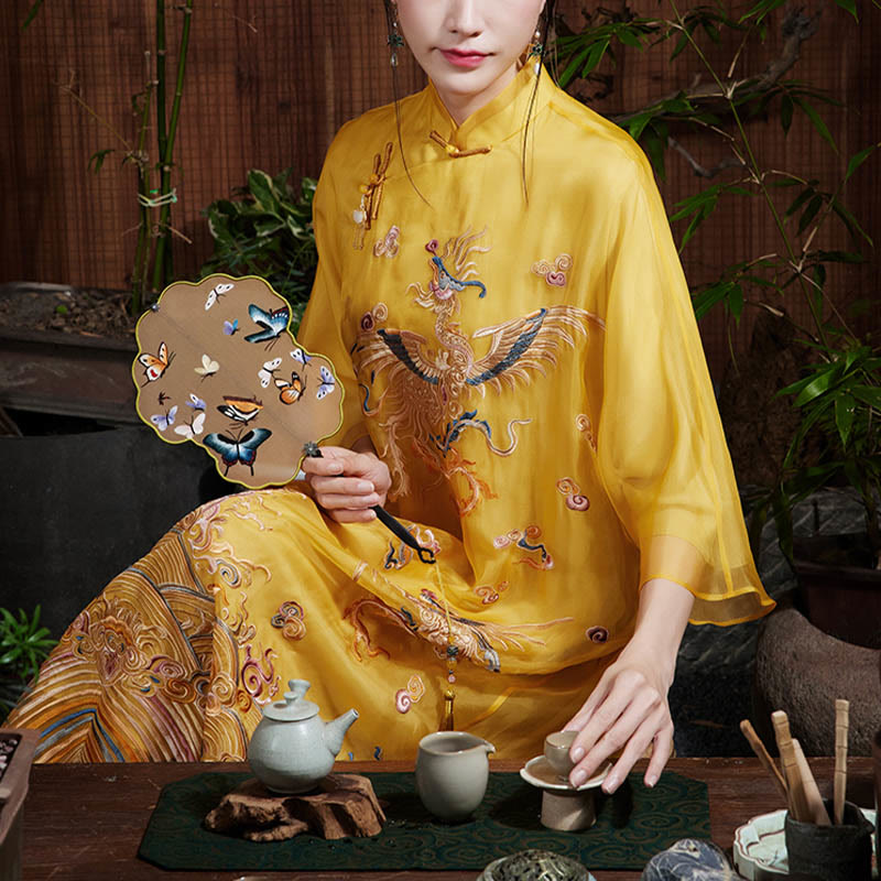 Vestido de organza de seda de morera 100% con Buddha Stones , vestido Cheongsam Qipao de Fénix amarillo bordado