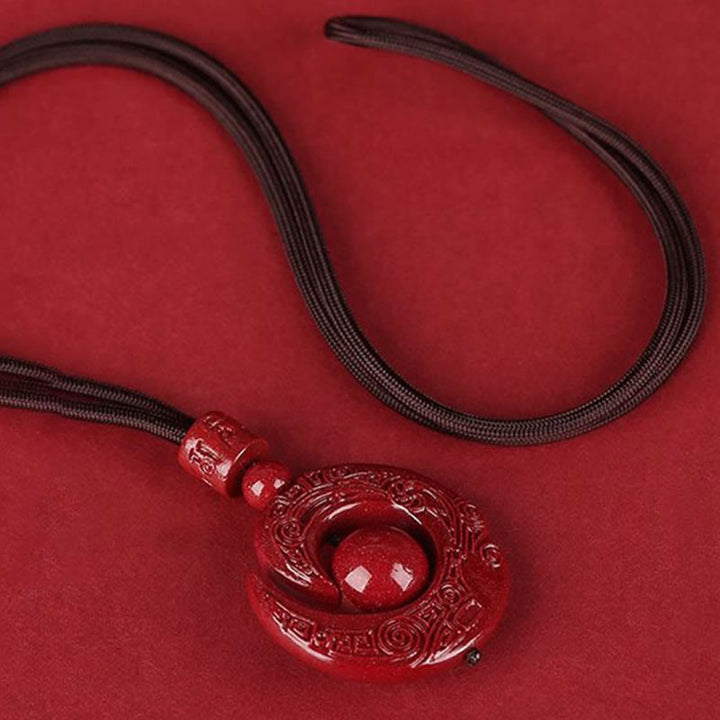 Collar con colgante de concentración de cinabrio natural con diseño de Buddha Stones que mejora la suerte