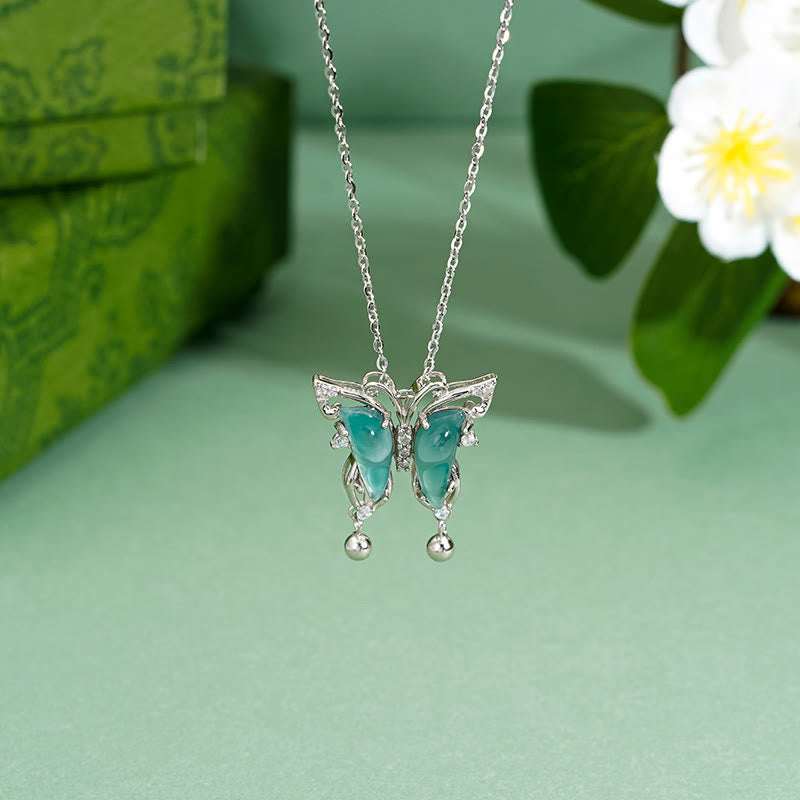 Colgante de plata de ley 925 con Buddha Stones, jade verde, mariposa, suerte