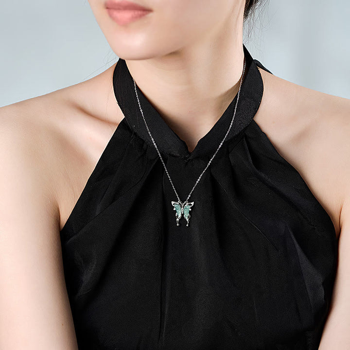 Colgante de plata de ley 925 con Buddha Stones, jade verde, mariposa, suerte