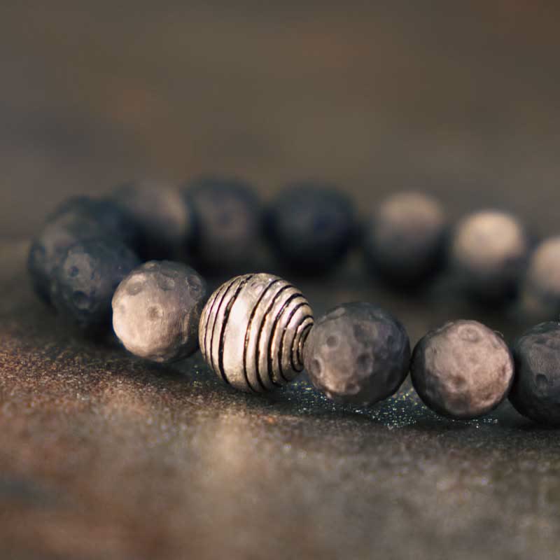 Pulsera de protección con piedras de Buda, obsidiana con brillo plateado natural y meteorito lunar.