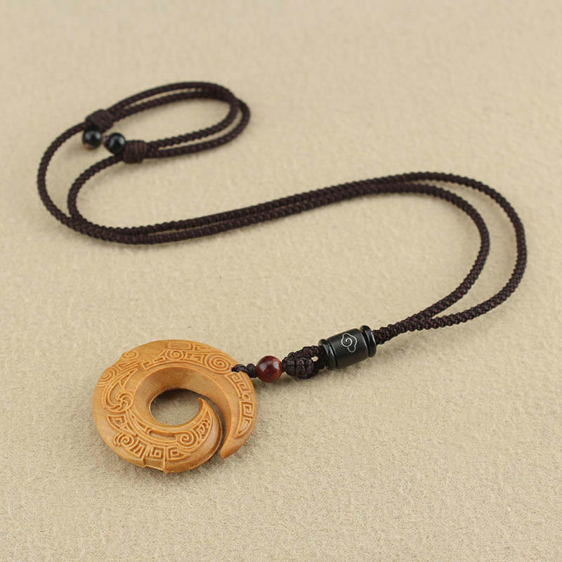 Buddha Stones Madera de Ébano Madera de Sándalo La Suerte de Uno Mejora Diseño Patrón Collar de Paz Colgante