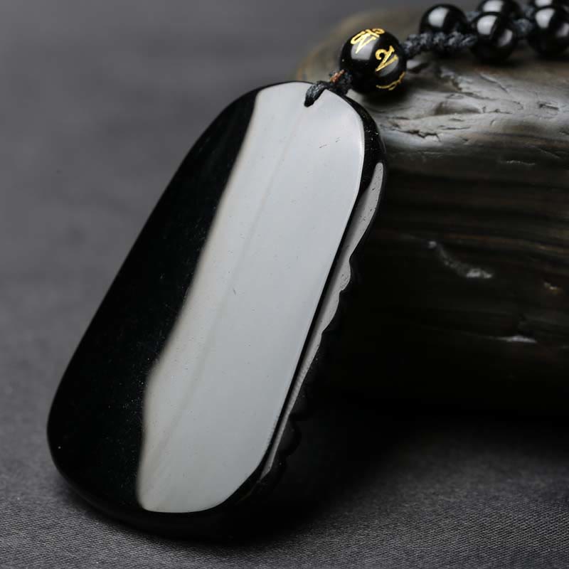 Colgante de collar con cuentas grabadas de fuerza con pez koi en obsidiana negra de Buddha Stones - image 5