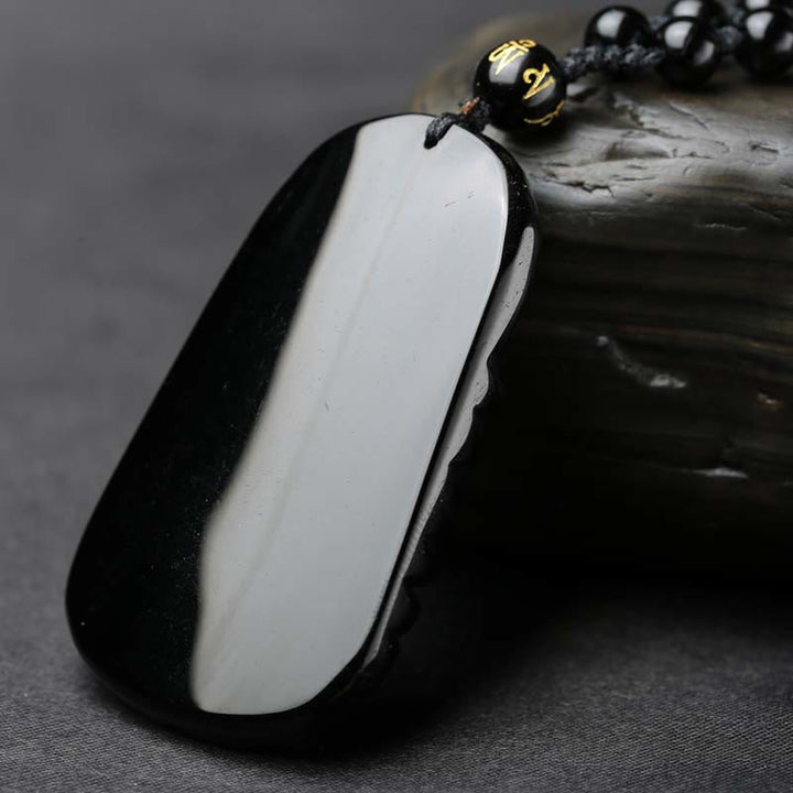 Colgante de collar con cuentas grabadas de fuerza con pez koi en obsidiana negra de Buddha Stones - image 5